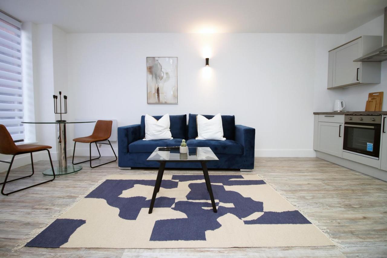 Kingsbridge Point - Cosy One Bed Apartments Near Town Centre, Суиндон Экстерьер фото